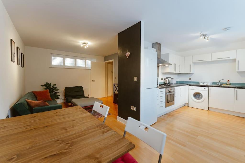 Апартаменты Stunning Flat In Brick Lane Лондон Экстерьер фото