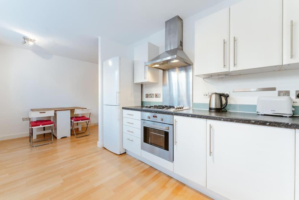 Апартаменты Stunning Flat In Brick Lane Лондон Экстерьер фото